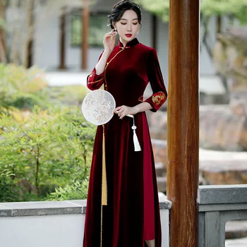 Ao Dai Kinų Stiliaus Plonas Ilgas Cheongsam Suknelė Nauja Raudona Aksomo Siuvinėjimo Vestuvių Priėmimo Plius Dydis Motina Qipao Suknelė